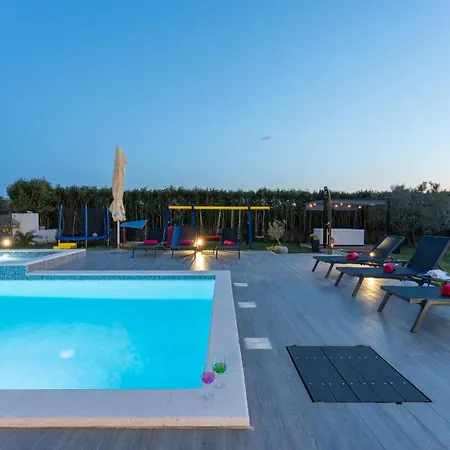 Villa Beautiful Maris With Pool *