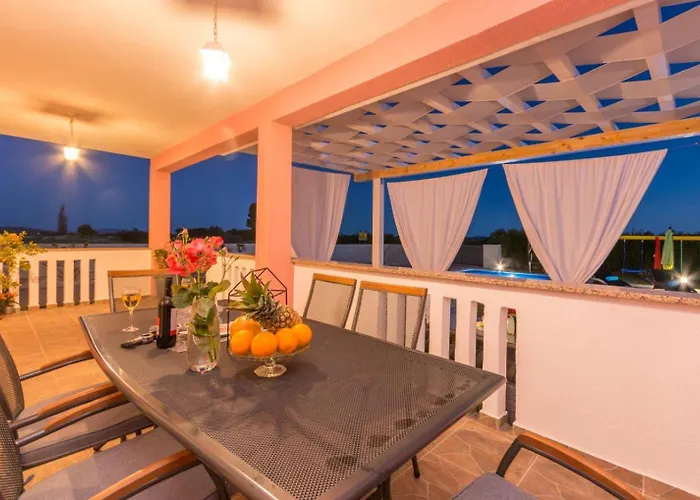 Вилла Beautiful Maris With Pool